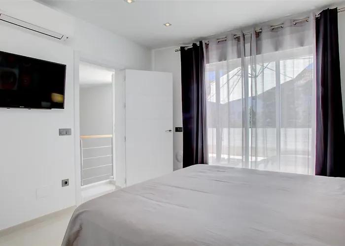 Nyaraló Casa Stefania - Modern Townhouse By Finest Marbella