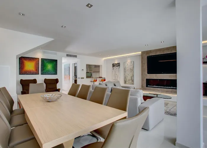 Casa Stefania - Modern Townhouse By Finest * Marbella