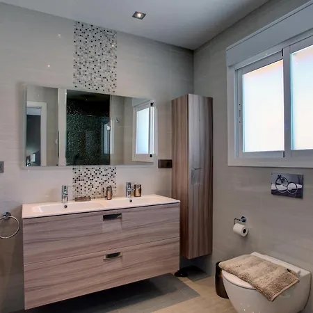Casa Stefania - Modern Townhouse By Finest Dom wakacyjny Marbella