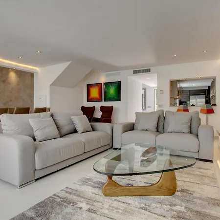Dom wakacyjny Casa Stefania - Modern Townhouse By Finest Marbella