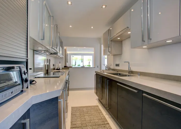 Casa Stefania - Modern Townhouse By Finest بيت للعطل ماربيا
