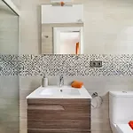 Casa Stefania - Modern Townhouse By Finest Μαρμπέλλα