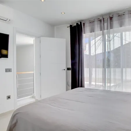 Σπίτι διακοπών Casa Stefania - Modern Townhouse By Finest Μαρμπέλλα